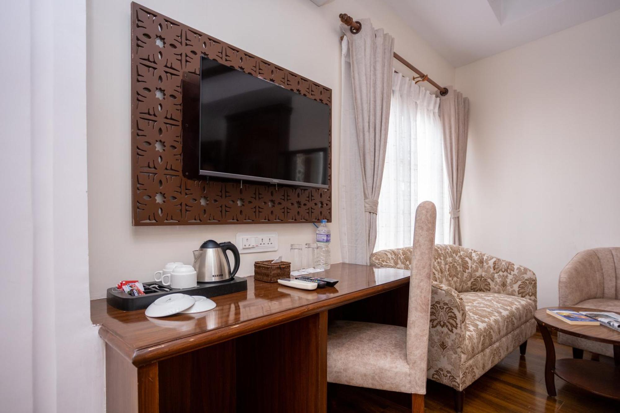 Airport Himalaya Boutique Hotel Kathmandu Luaran gambar